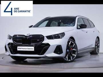 M60 xDrive Touring Kit M Sport