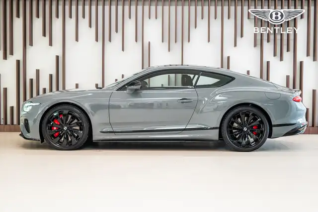 Bentley Continental GT view 5
