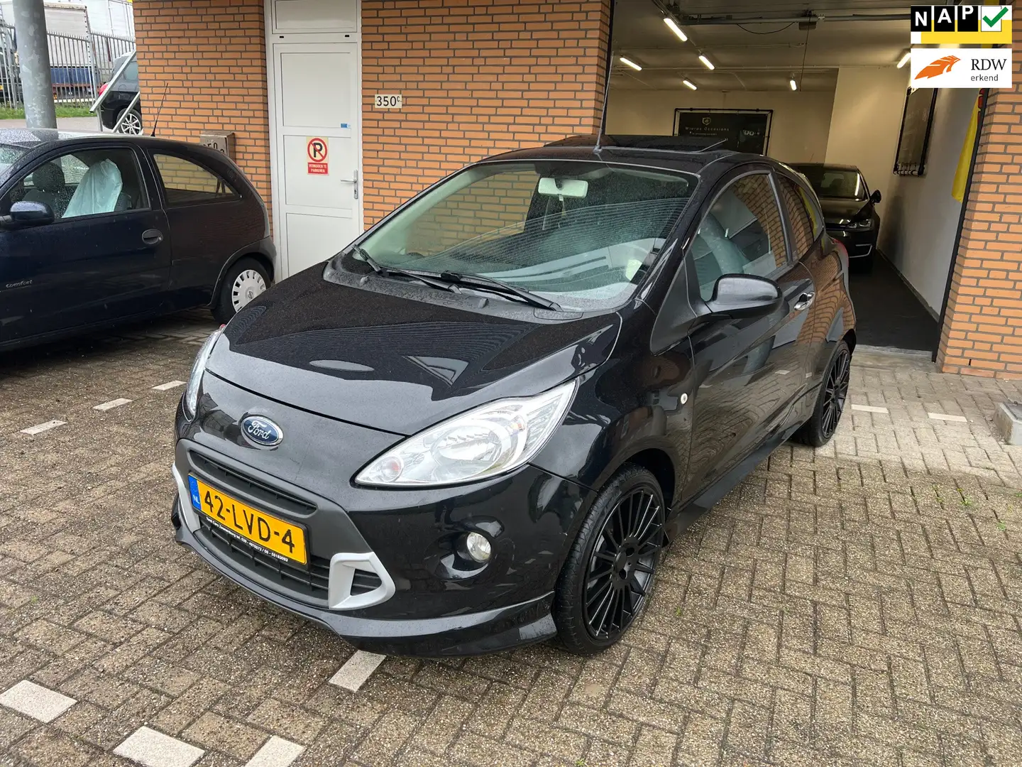 Ford Ka/Ka+ 1.2 Titanium X AIRCO/Nieuwe APK Schwarz - 1