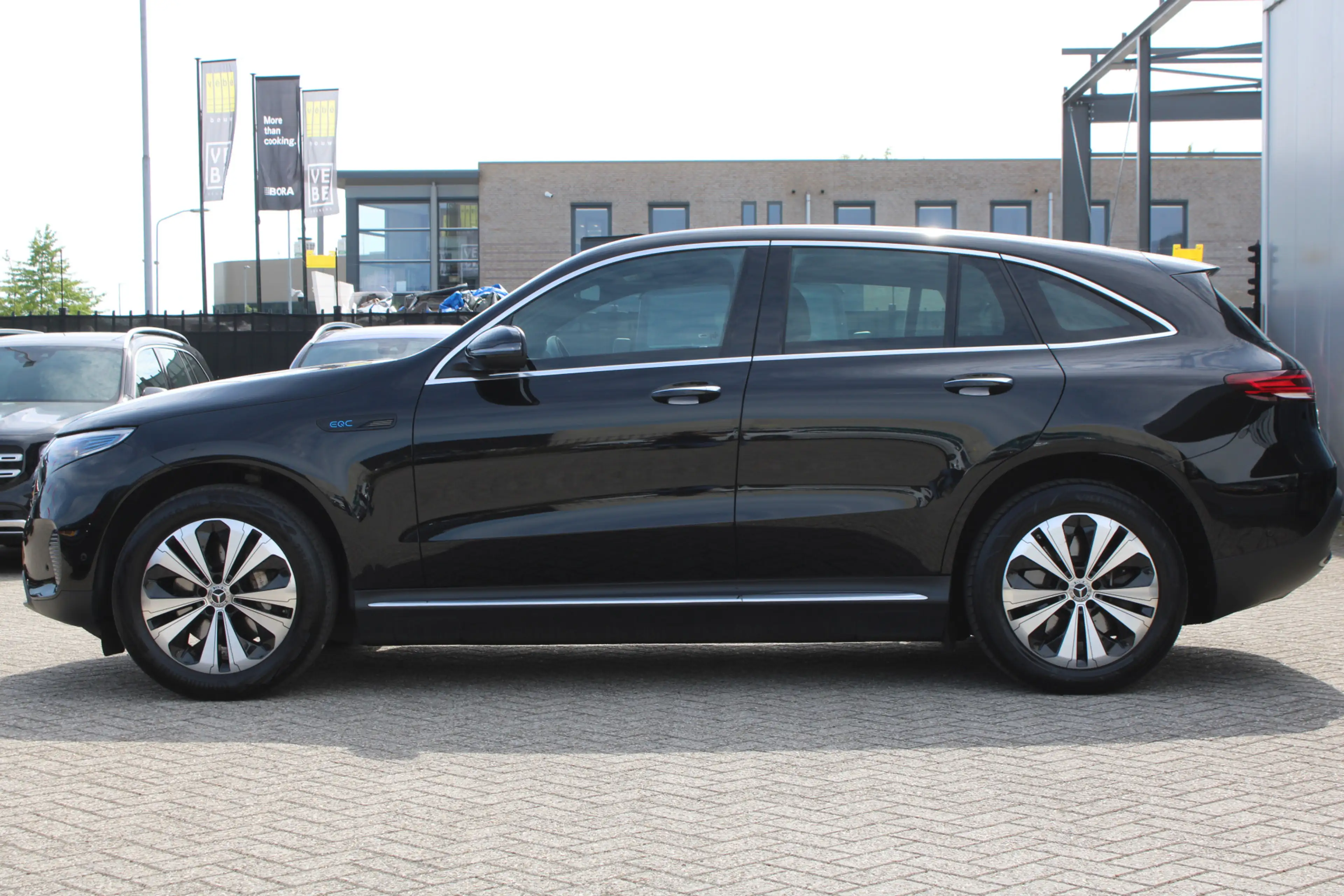 Mercedes-Benz EQC 400 4MATIC Business Solution 80 kWh MARGE LEDER DI — photo 11