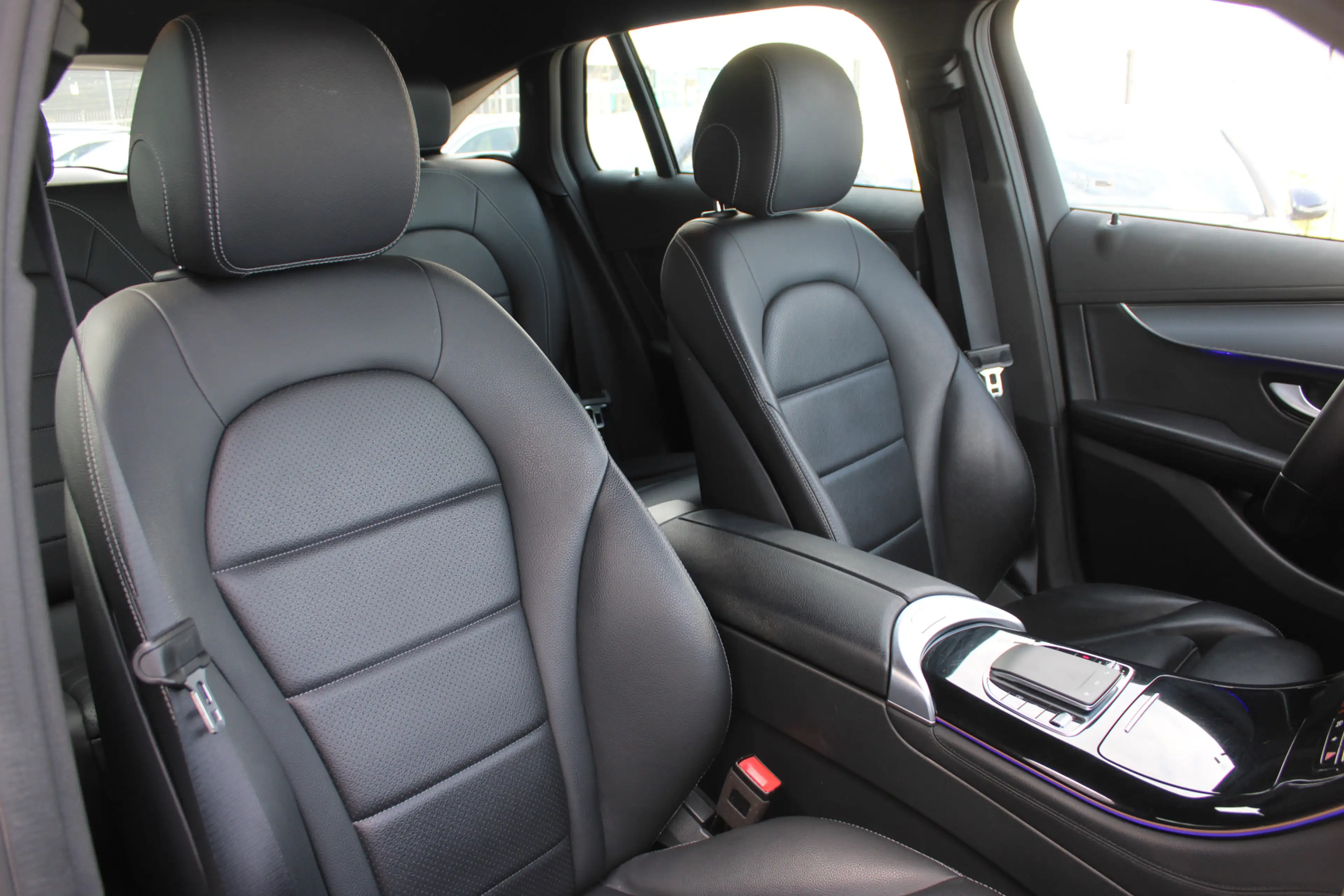 Mercedes-Benz EQC 400 4MATIC Business Solution 80 kWh MARGE LEDER DI — photo 14