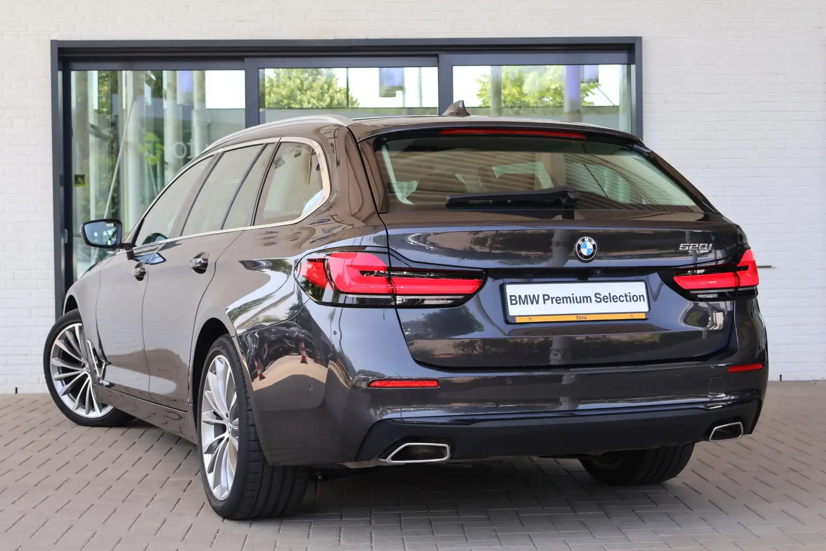 BMW 520 5-serie Touring 520i Business Edition Plus | Parki Grau - 2