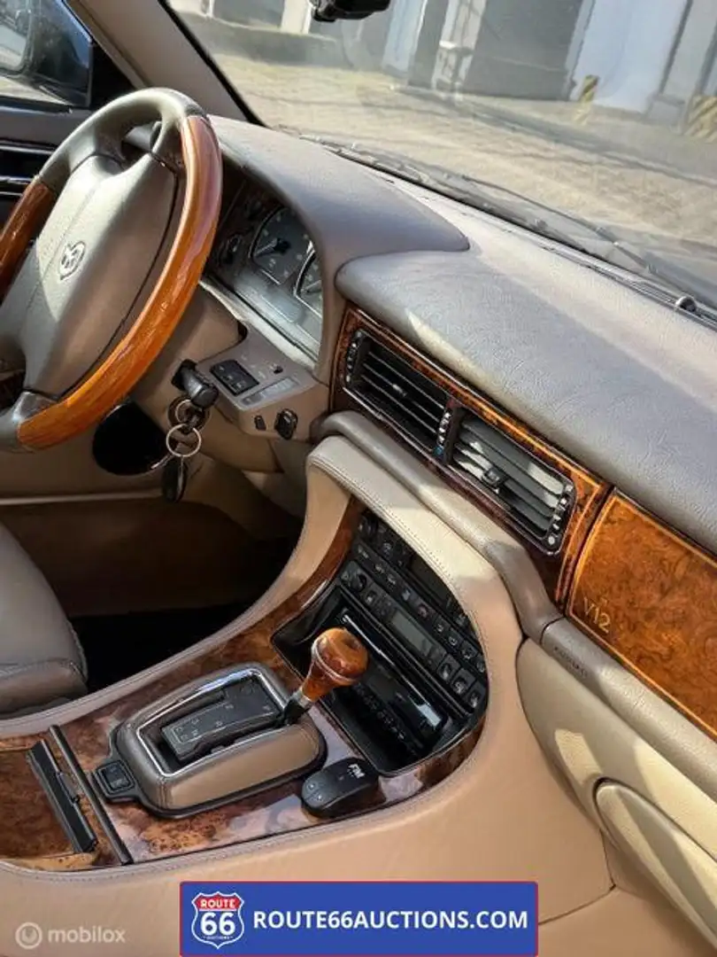 Daimler Double Six | 1996 | Route 66 Auctions Schwarz - 2