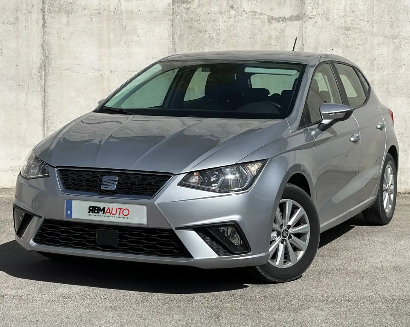 SEAT Ibiza 1.0 MPI S&S Reference 80 Gris - 2