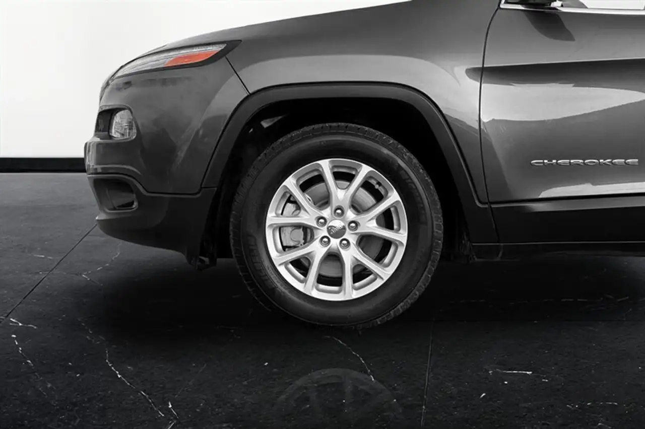 Jeep Cherokee снимка Jeep Cherokee