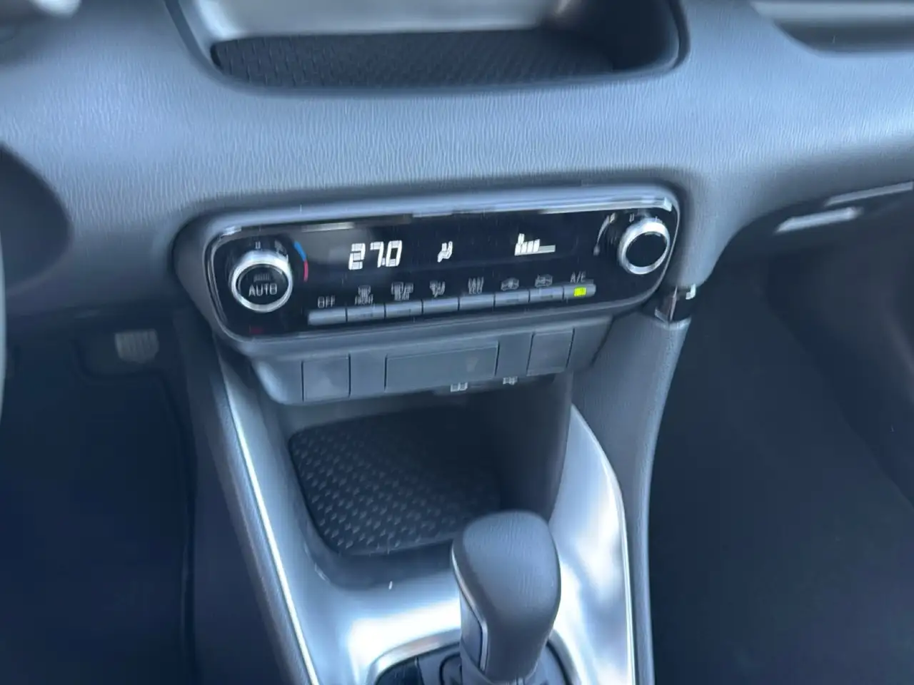 Toyota Yaris 1.5h Active, миниатюра 14
