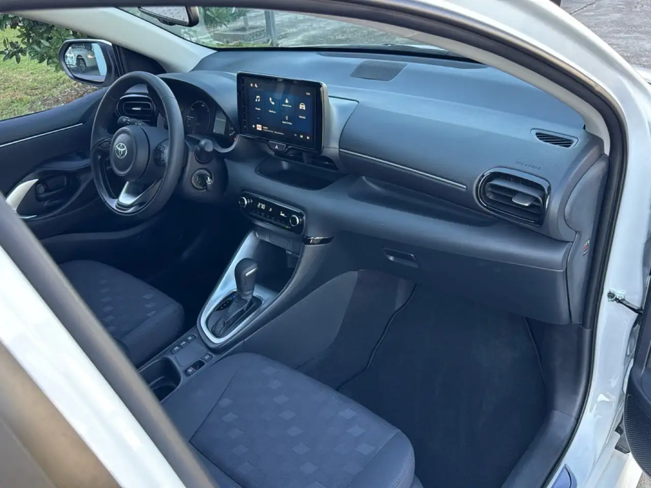 Toyota Yaris 1.5h Active, миниатюра 13