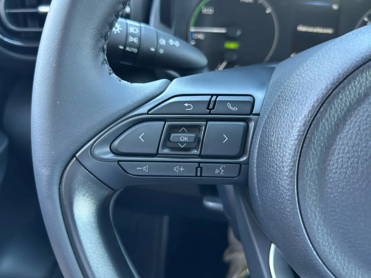 Toyota Yaris 1.5h Active, миниатюра 19