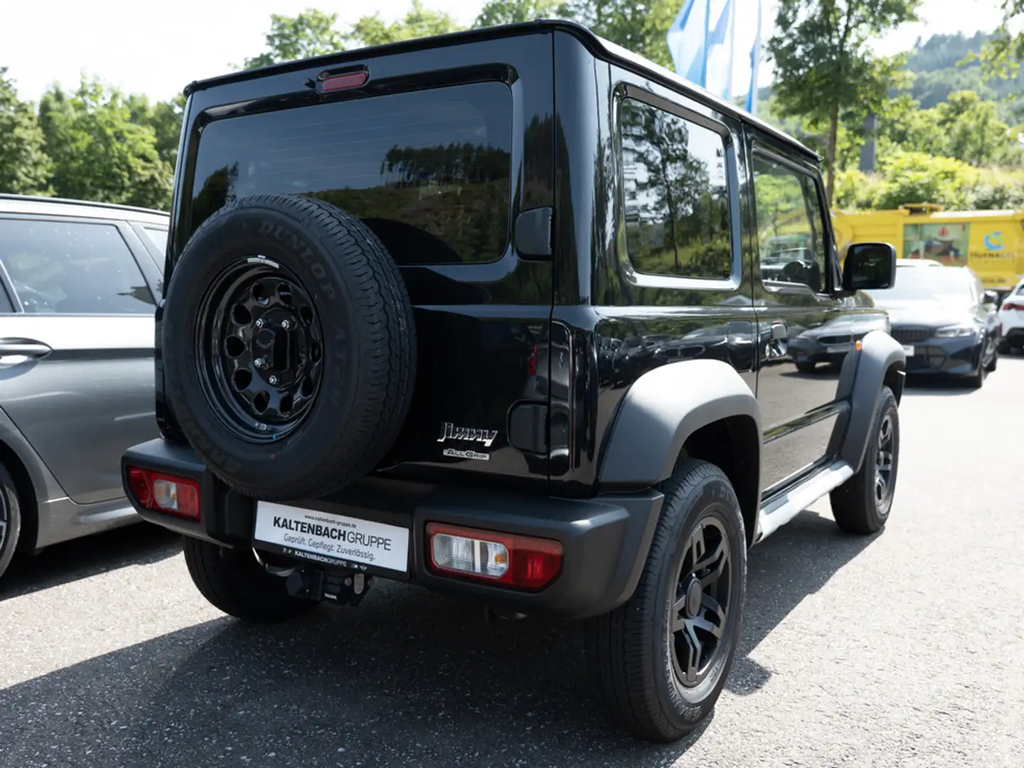 Suzuki Jimny 1.5 ALLGRIP AHK SITZHEIZUNG Noir - 2