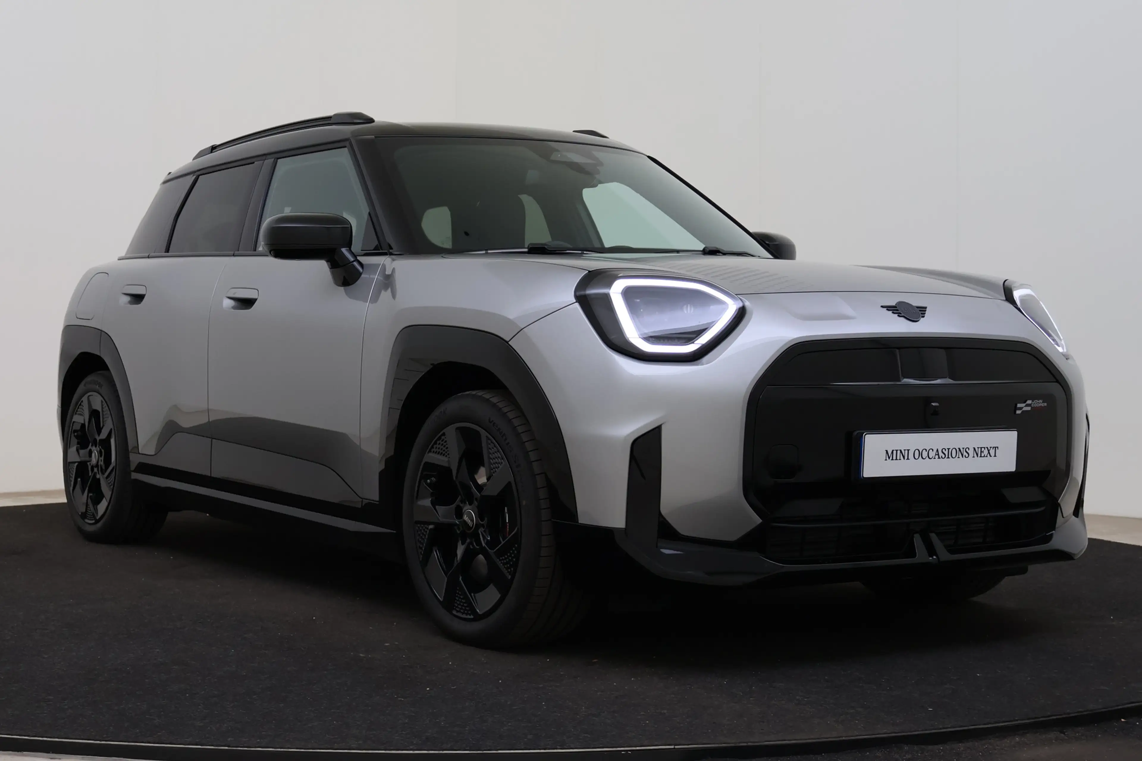 MINI Aceman SE / John Cooper Works / Pakket XL / 18" JCW Slide — photo 13