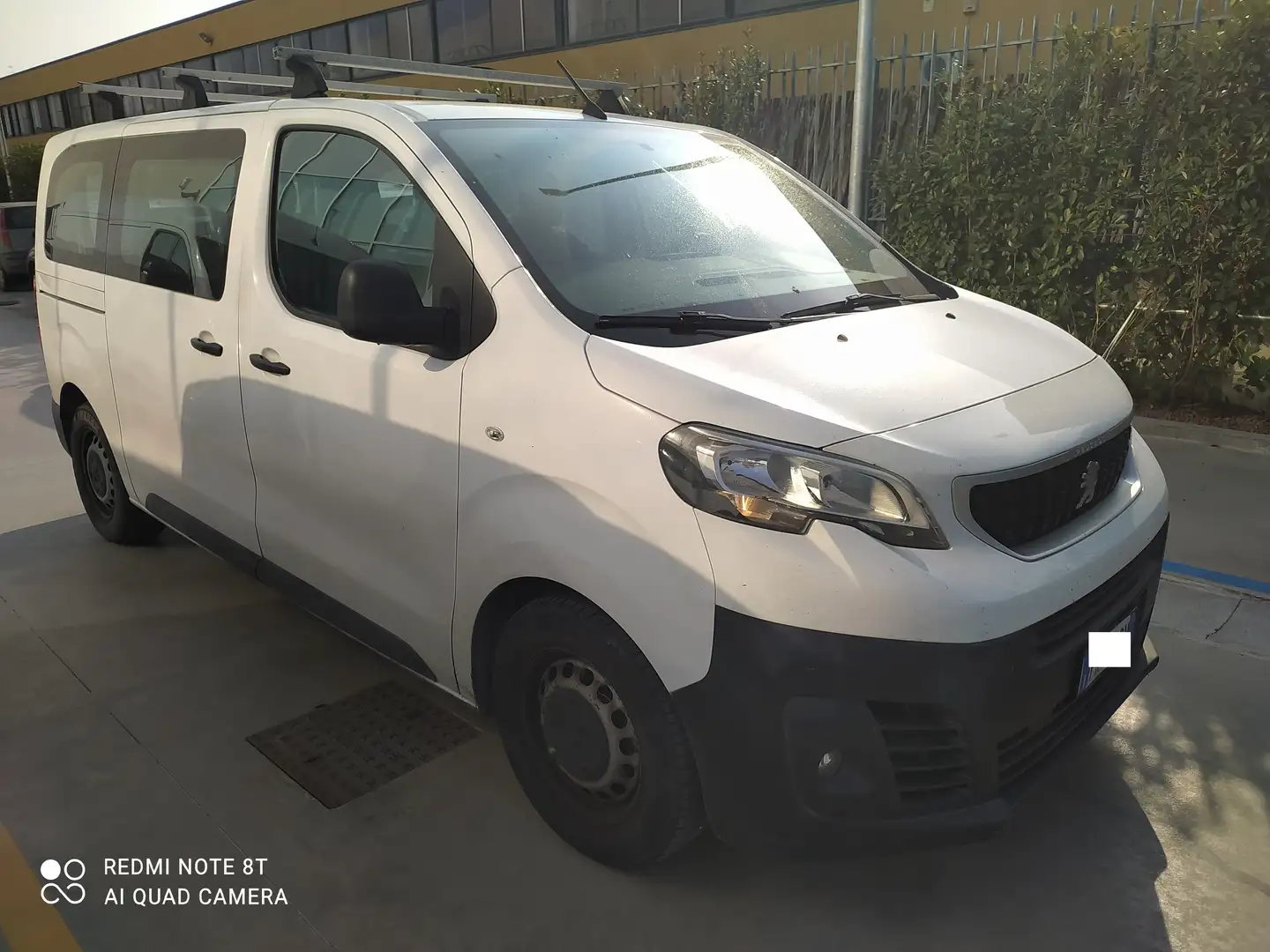 Peugeot Expert Traveller combi 6 / 9 Posti Bílá - 2