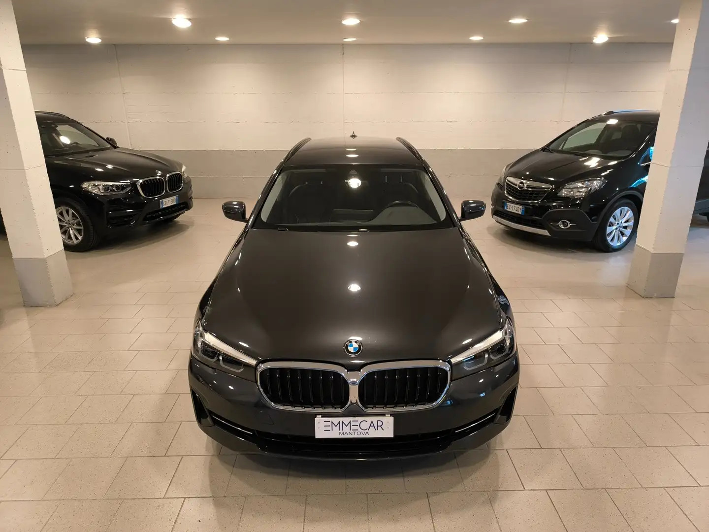 BMW 520 Serie 5 G31 2020 Touring LCI 520d Touring  aut. Nero - 2