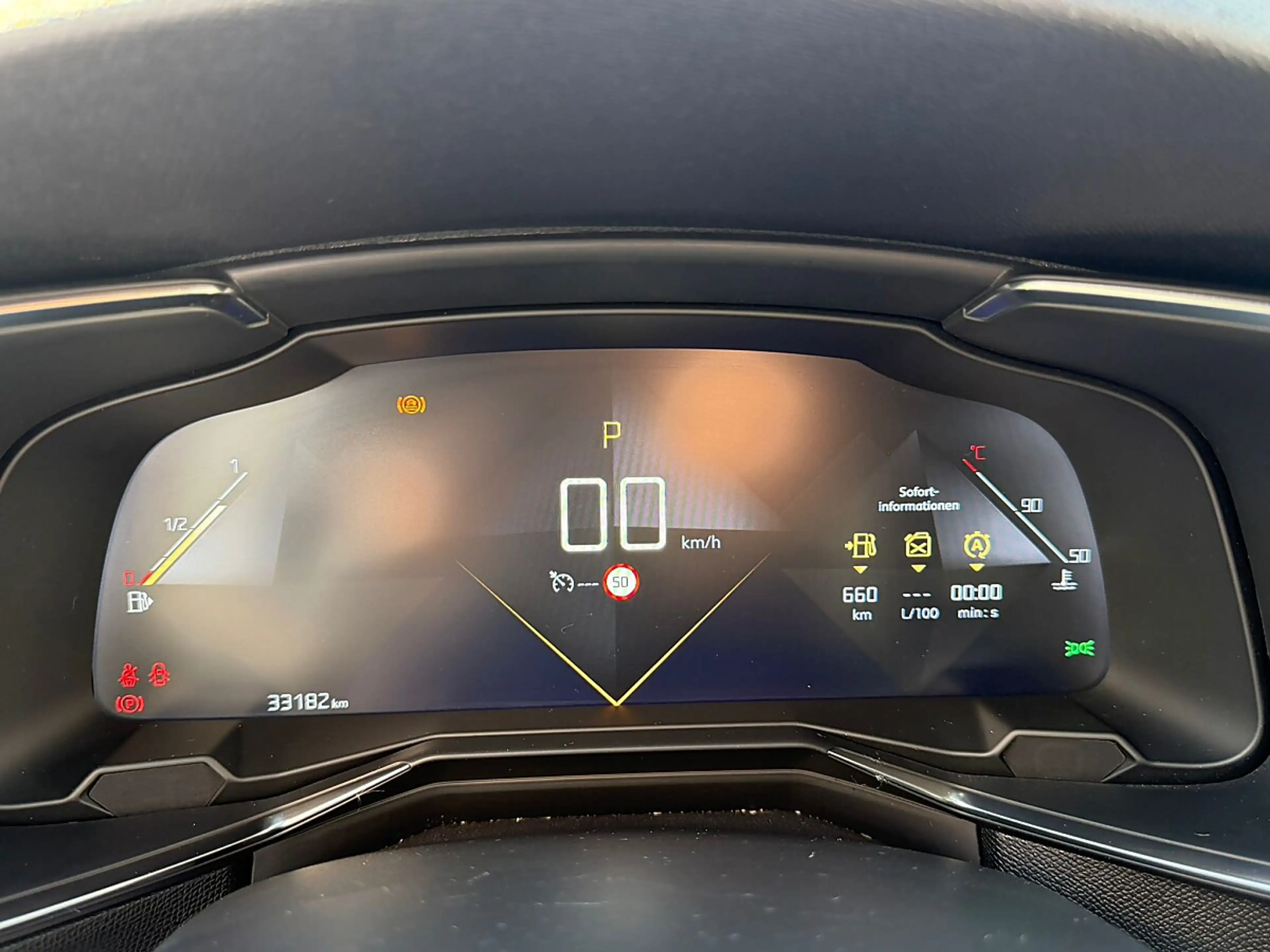 DS Automobiles DS 7 Crossback DS7 Crossback BlueHDi 130 EAT8 Be Chic (G2859) — photo 15