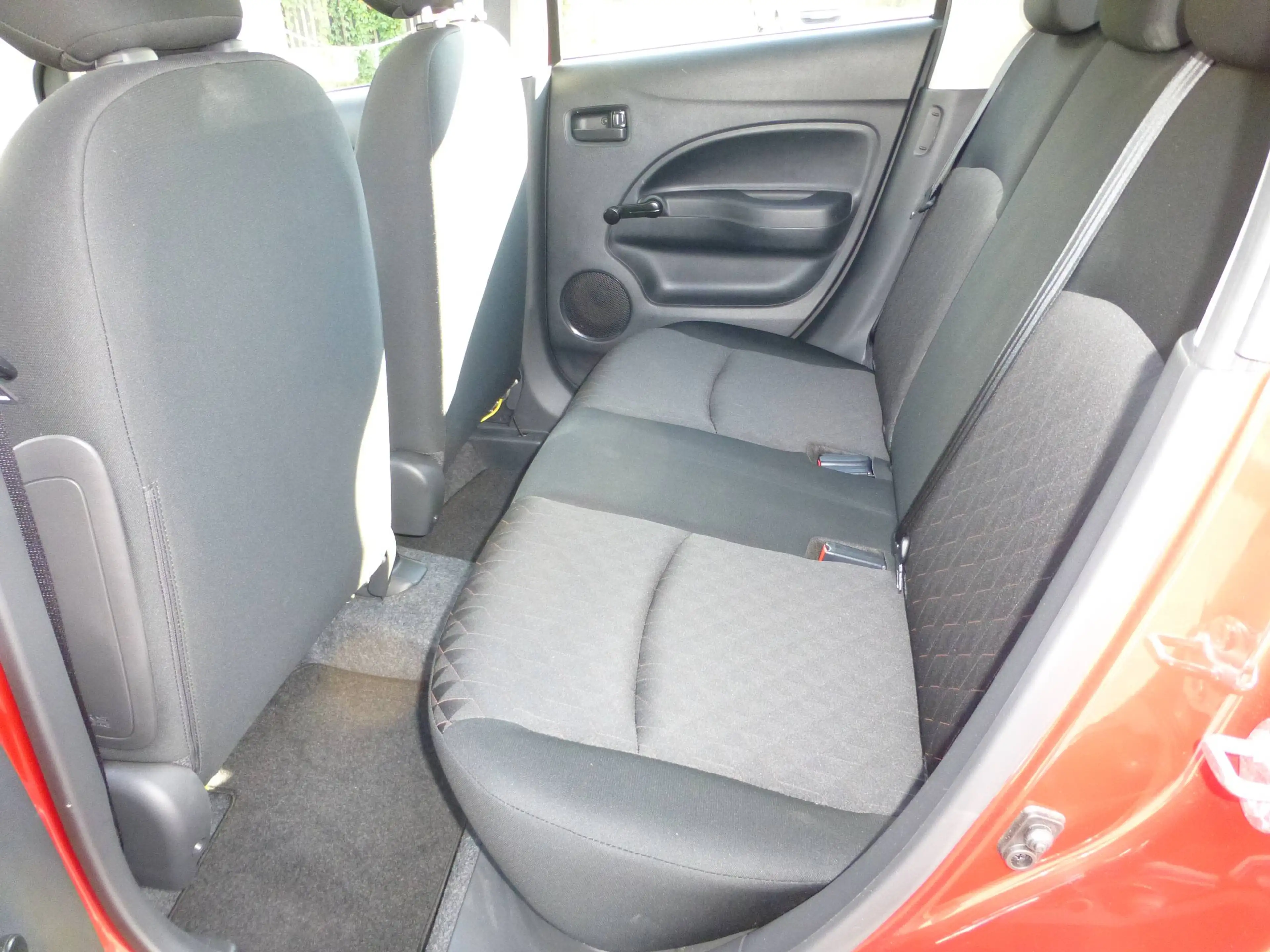 Mitsubishi Space Star Spirit — photo 12