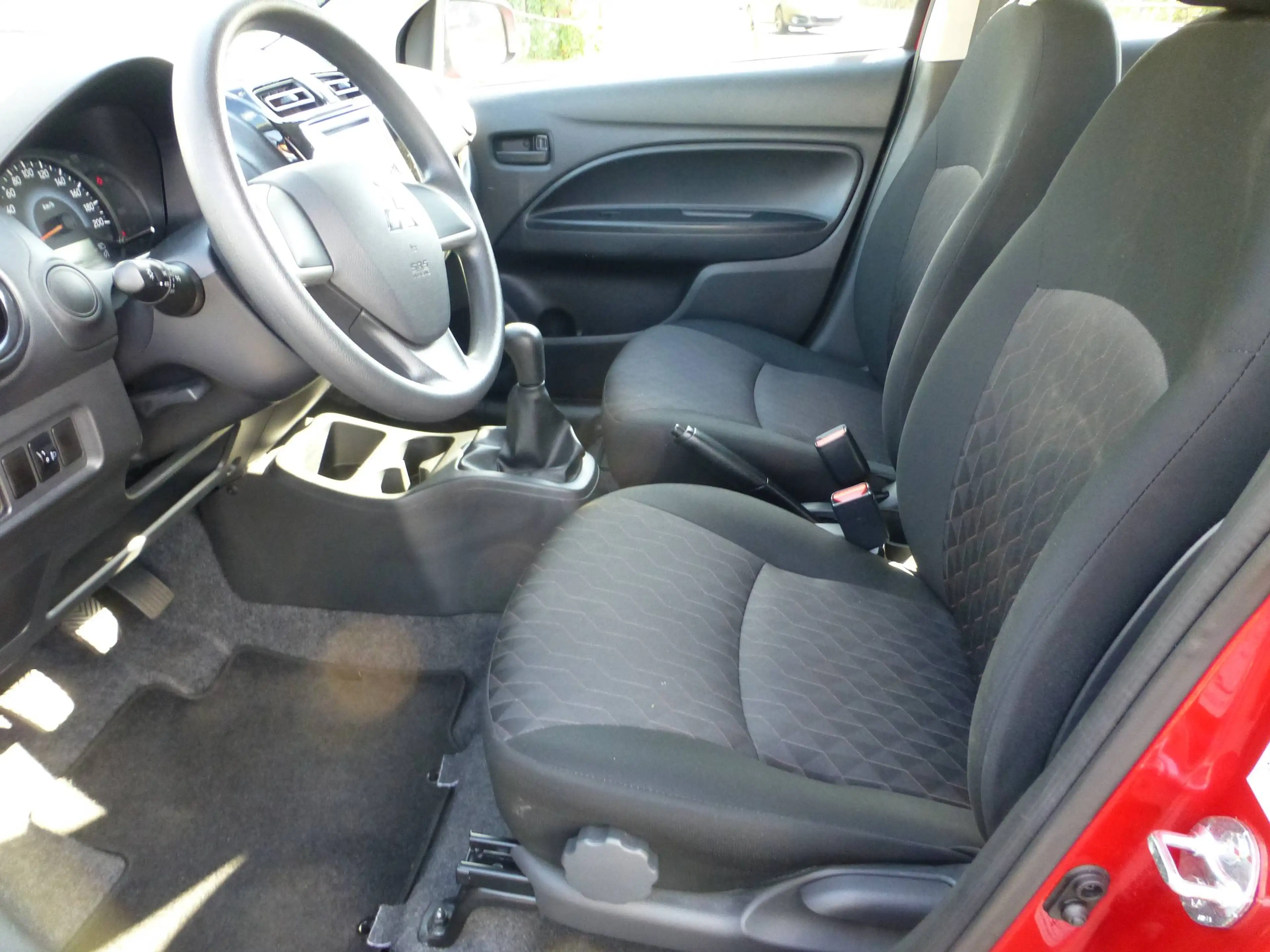 Mitsubishi Space Star Spirit — photo 11