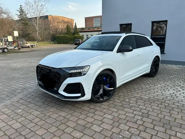 Audi Q8 4.0 TFSI quattro * Carbon Paket *