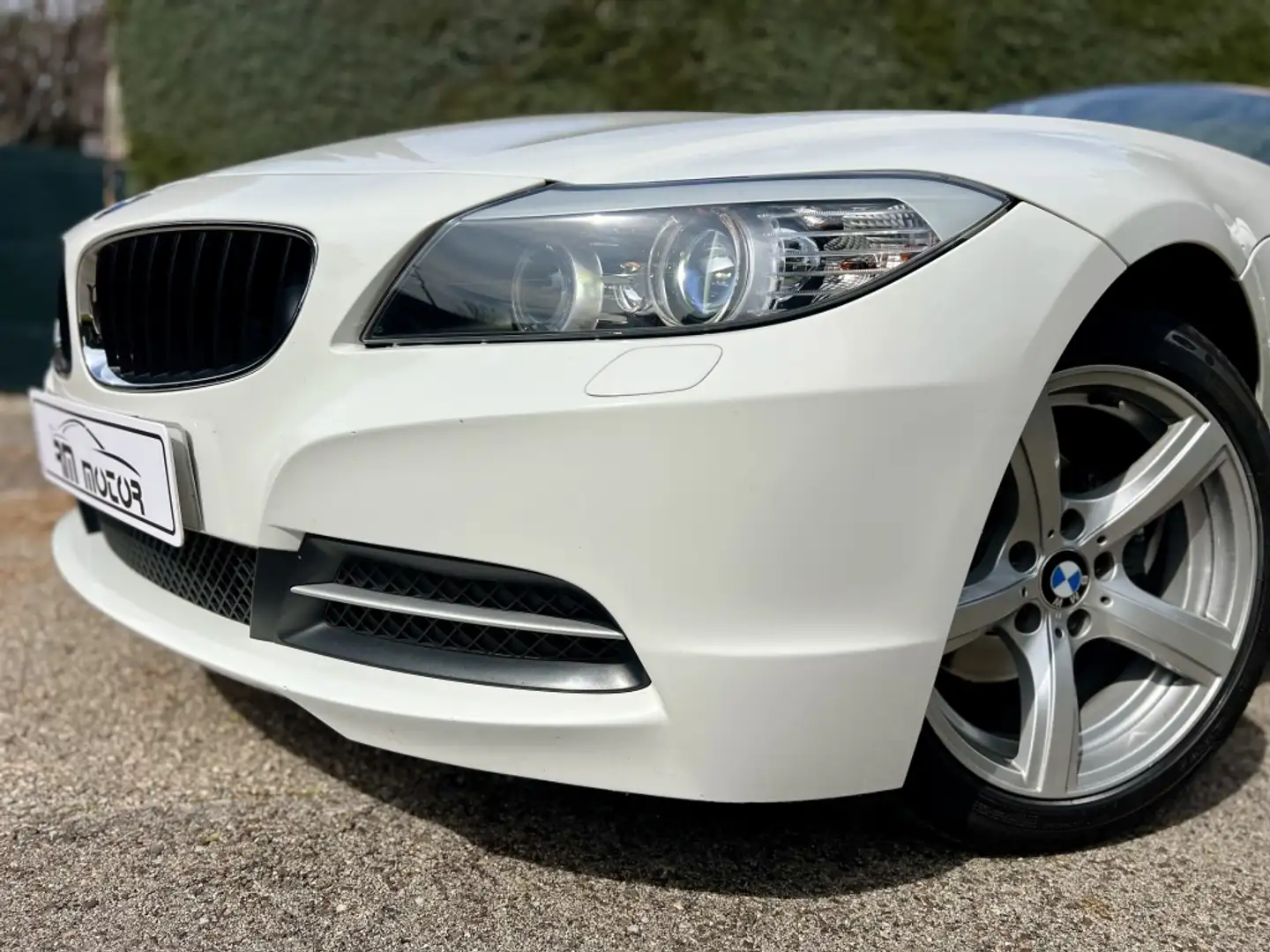 BMW Z4 sDrive23i Білий - 2