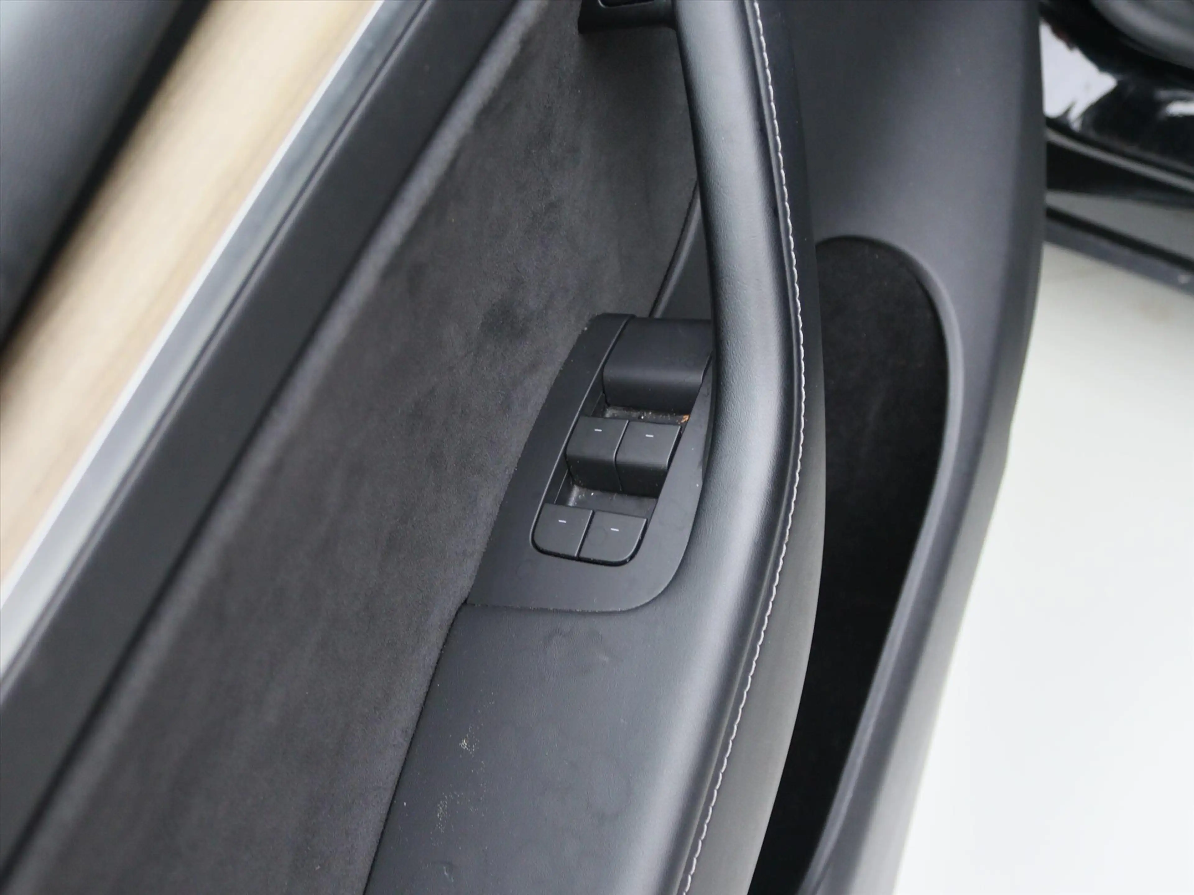 Tesla Model Y Standard RWD Plus 93.5% SoH [ AMD RYZEN+AUTOPILOT+ — photo 30