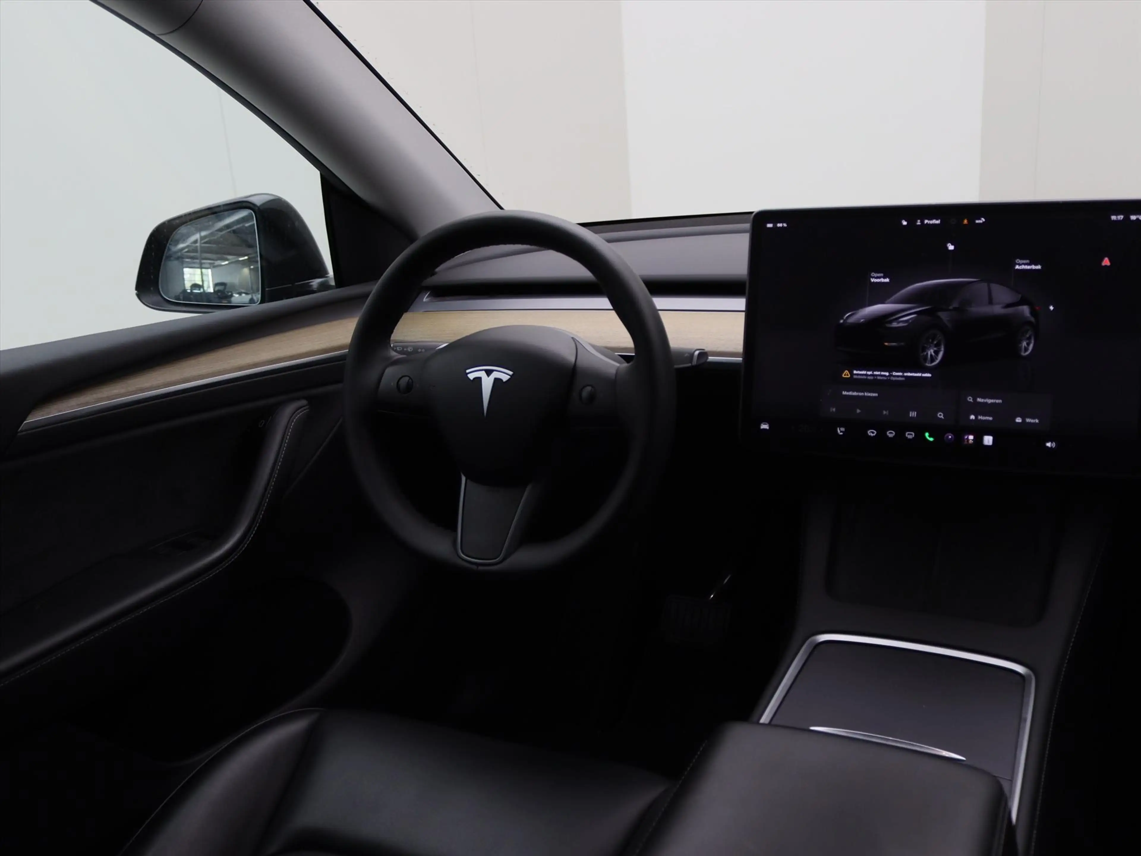 Tesla Model Y Standard RWD Plus 93.5% SoH [ AMD RYZEN+AUTOPILOT+ — photo 9