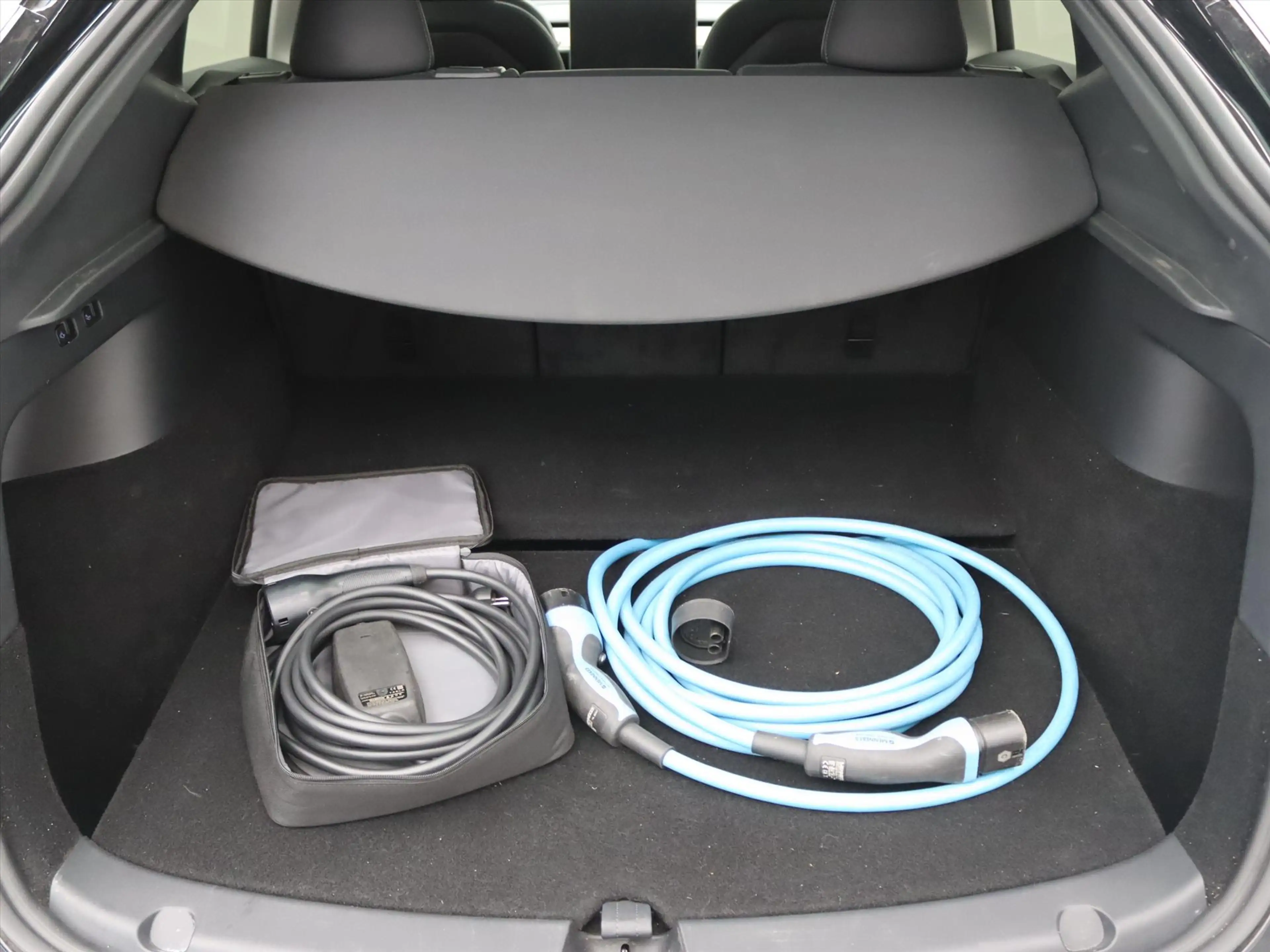 Tesla Model Y Standard RWD Plus 93.5% SoH [ AMD RYZEN+AUTOPILOT+ — photo 26