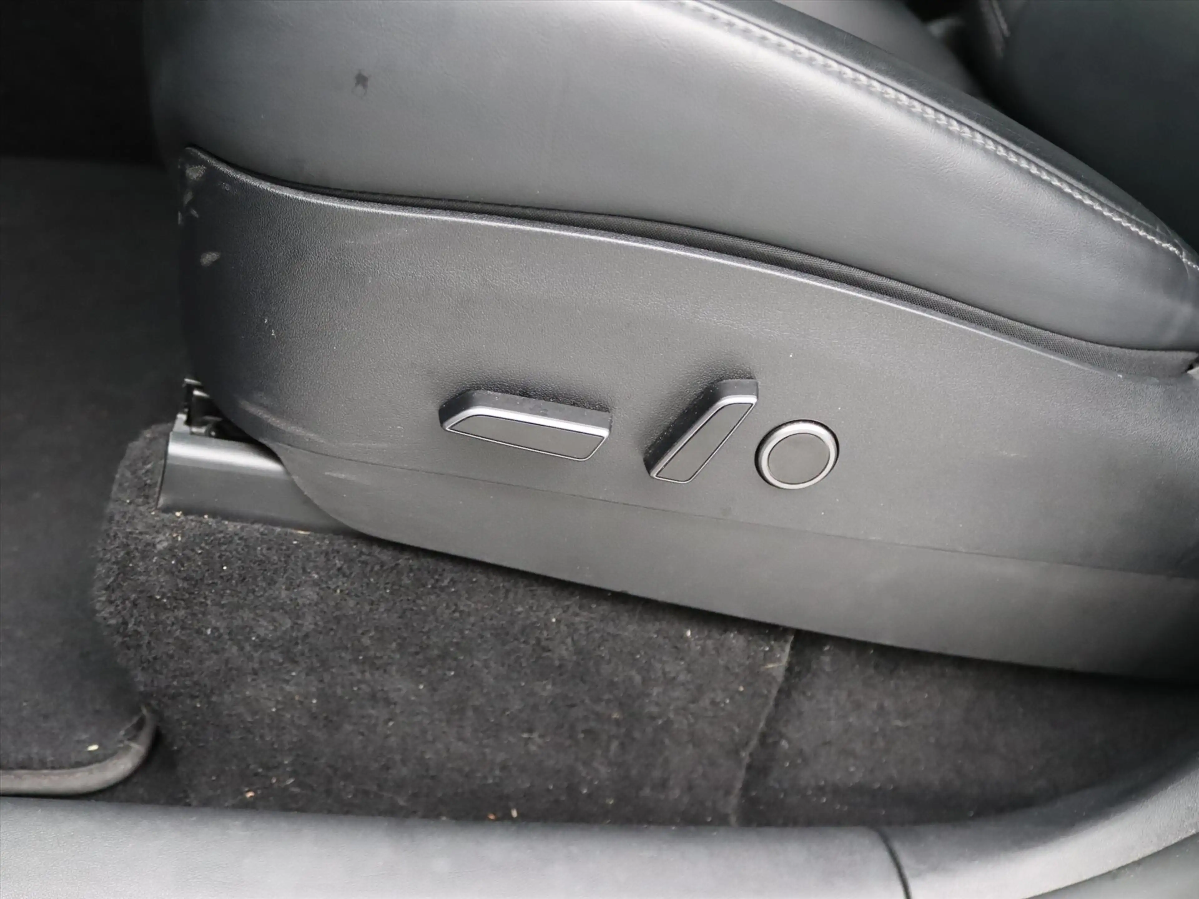 Tesla Model Y Standard RWD Plus 93.5% SoH [ AMD RYZEN+AUTOPILOT+ — photo 19