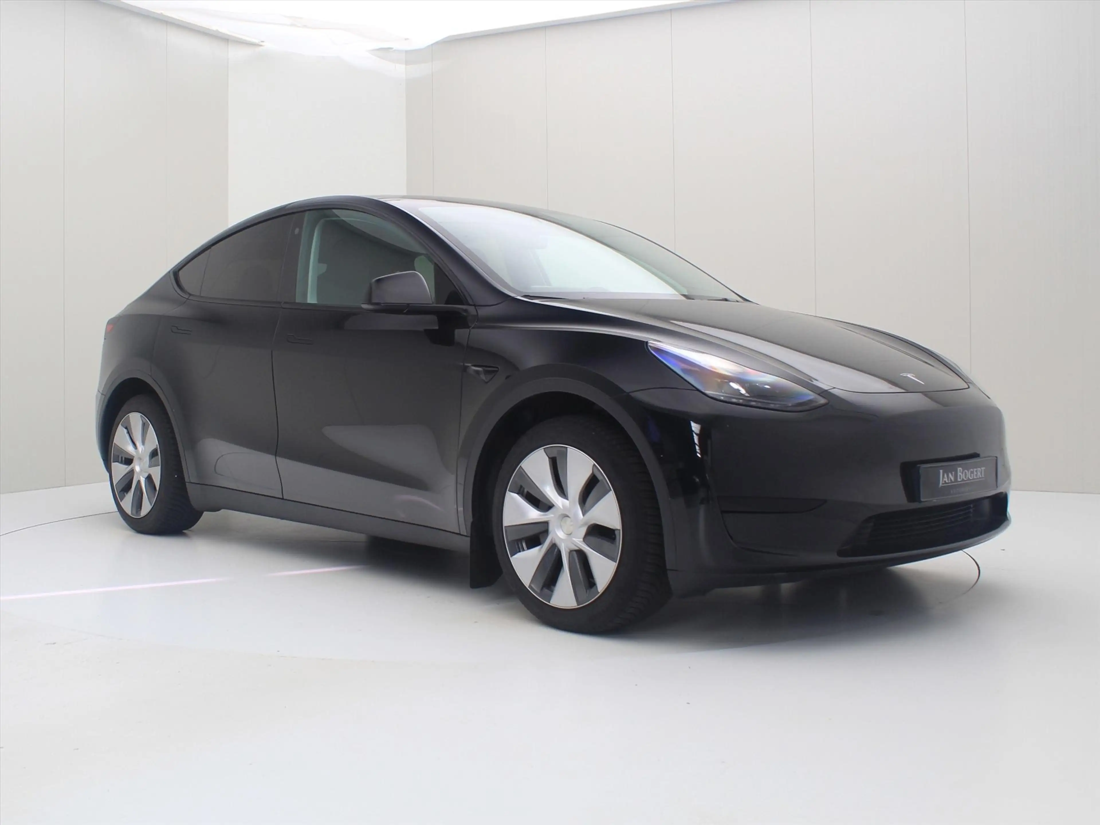 Tesla Model Y Standard RWD Plus 93.5% SoH [ AMD RYZEN+AUTOPILOT+ — photo 4