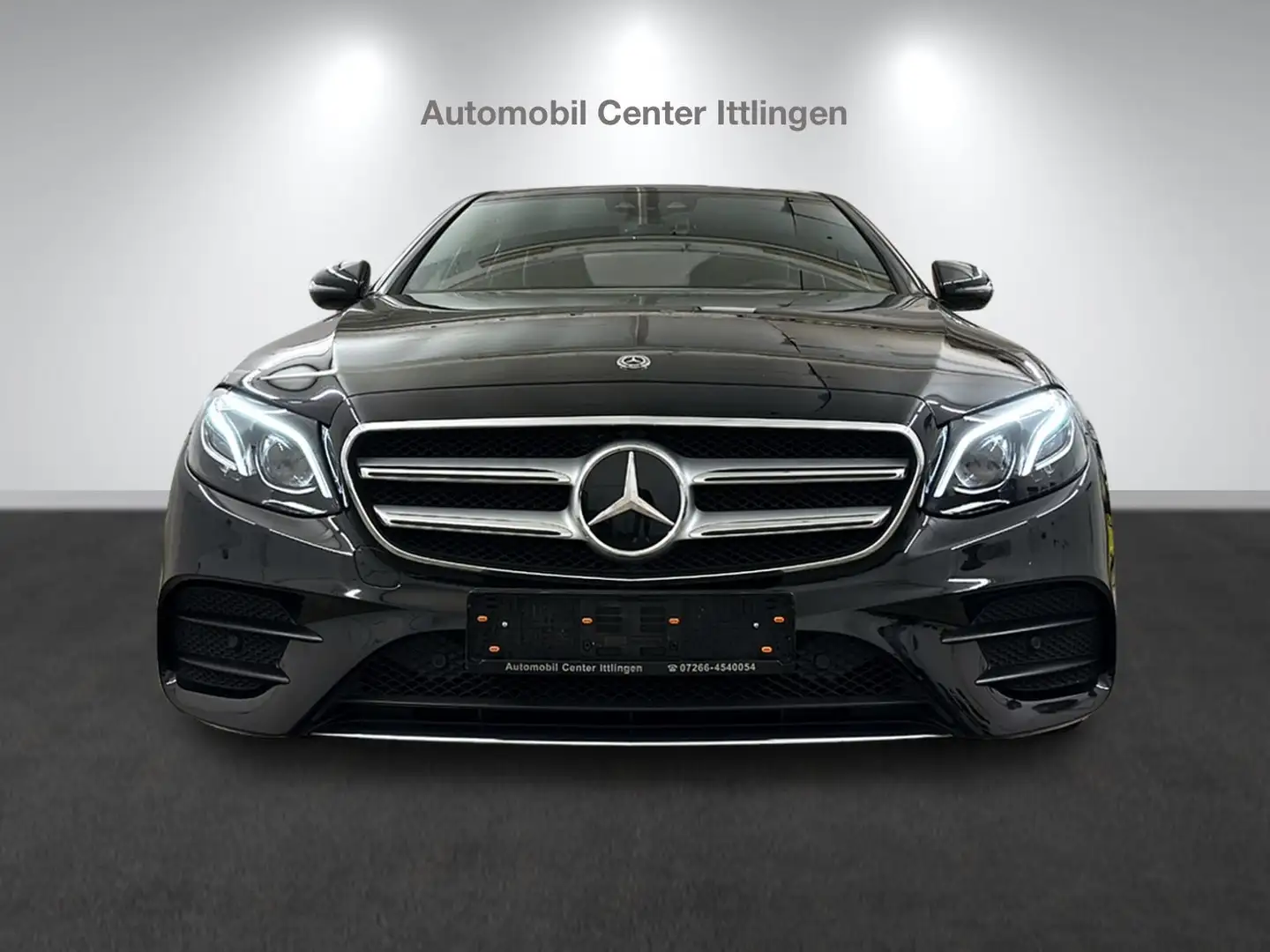 Mercedes-Benz E 250 3XAMG Line/Pano/Kamera/AUT/LED-Schein/Navi Schwarz - 2