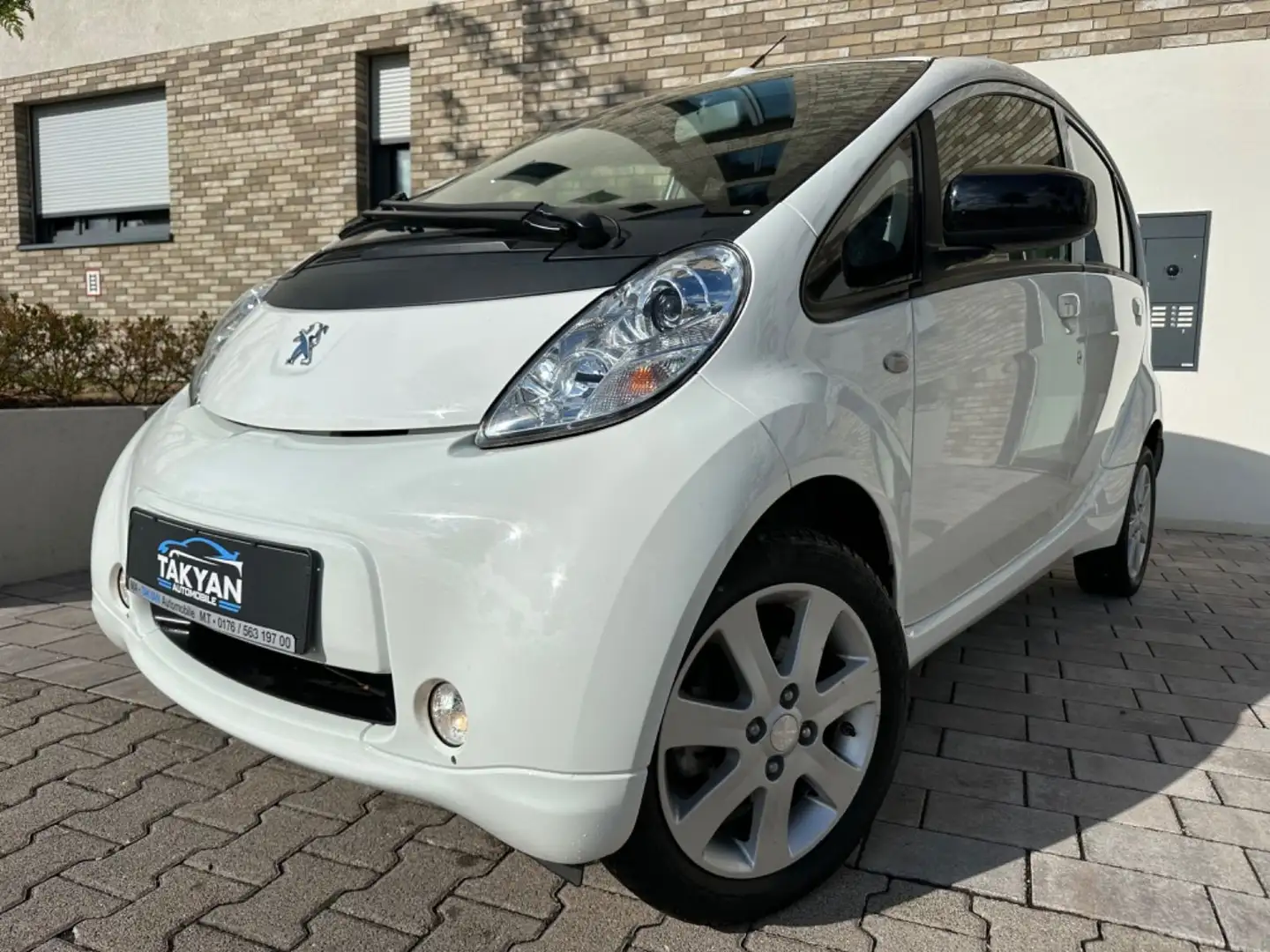 Peugeot iOn Modell 2018*Elektro*Automatik*29tkm* Alb - 1