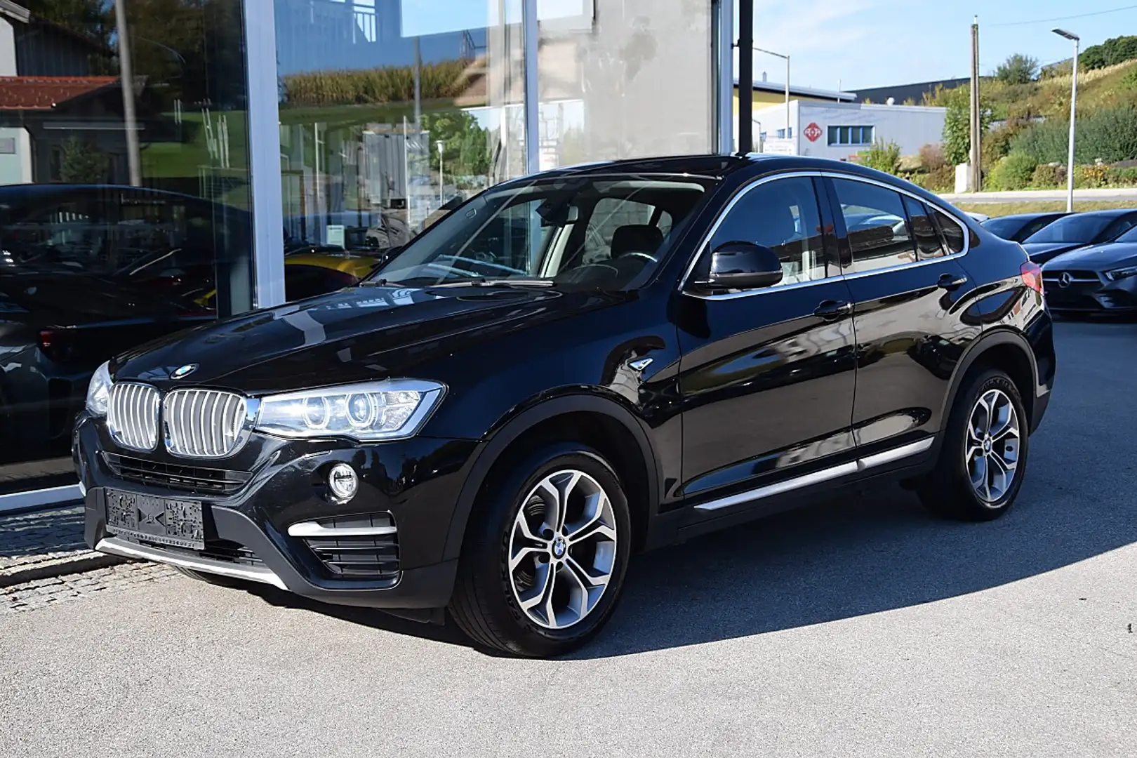 BMW X4 xDrive 20d xLine *Lichtpaket*Regensensor*Xenon* Schwarz - 2