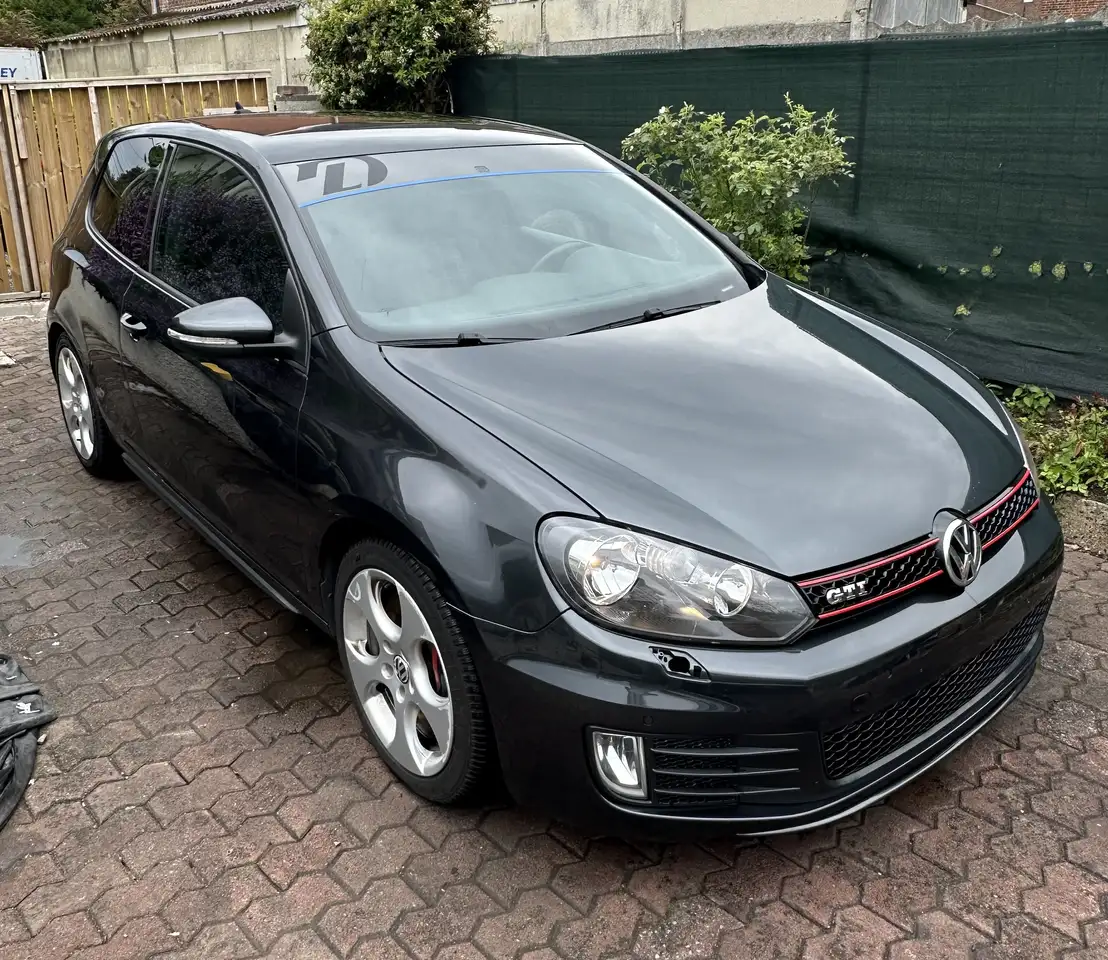 Volkswagen Golf GTI 2.0 TSI 210 DSG6