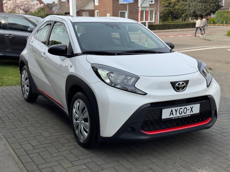 Toyota Aygo X 1.0 VVT-i MT Play Plus | Keyless, Startknop, Stoel — photo 6