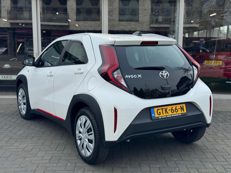 Toyota Aygo X 1.0 VVT-i MT Play Plus | Keyless, Startknop, Stoel — photo 8