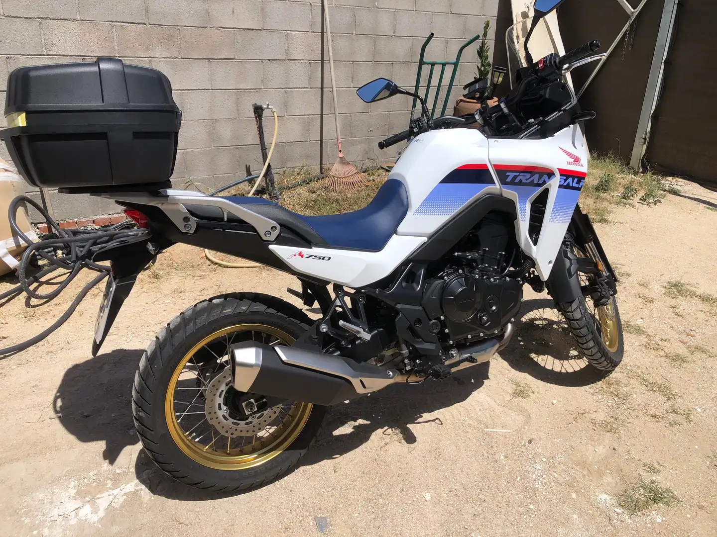 Honda XL 750 Transalp Blanc - 2