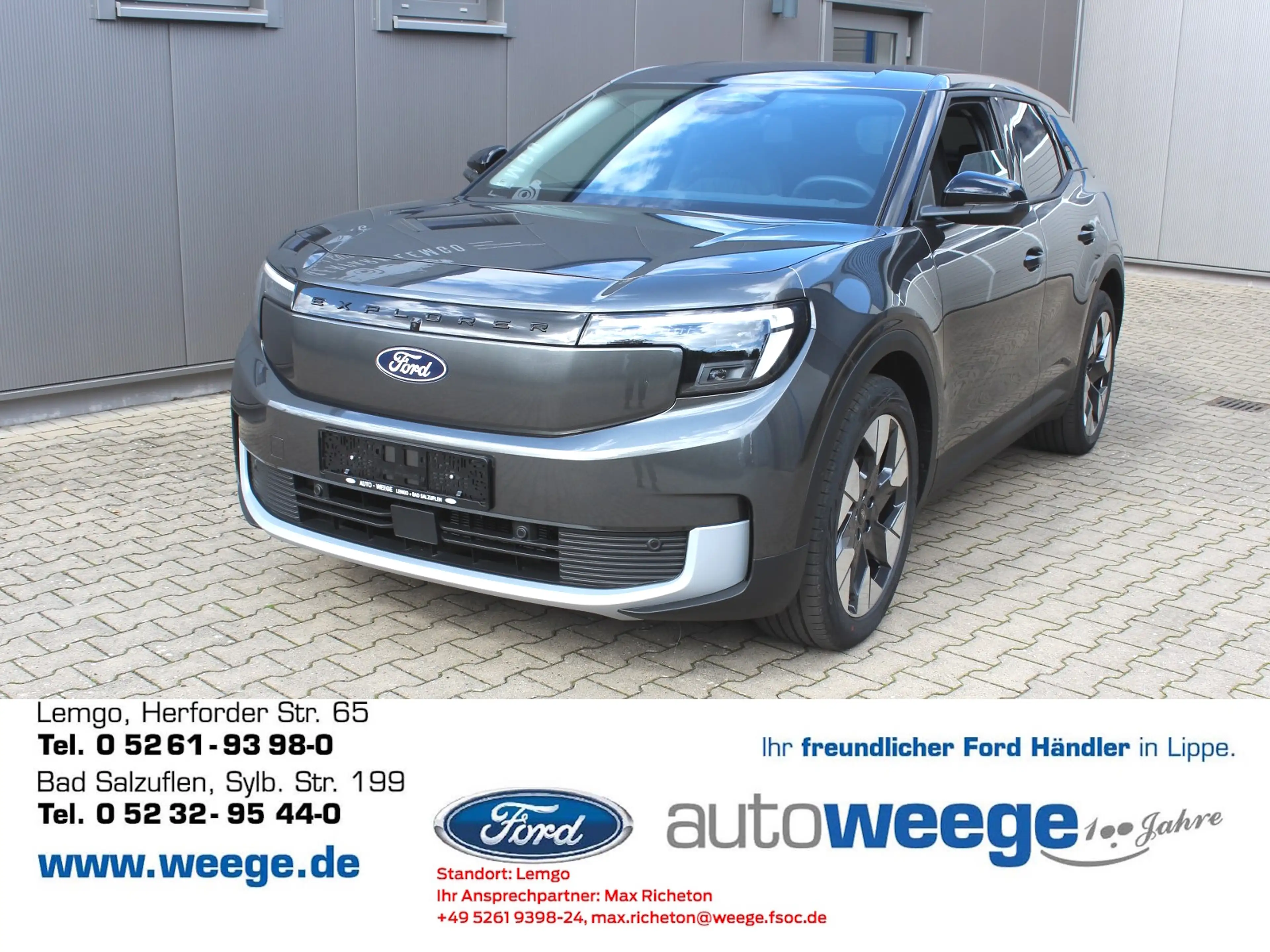Ford Explorer Premium RWD