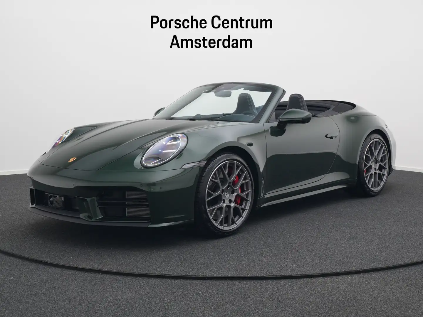 Porsche 992 Carrera 4S Cabriolet Vert - 1