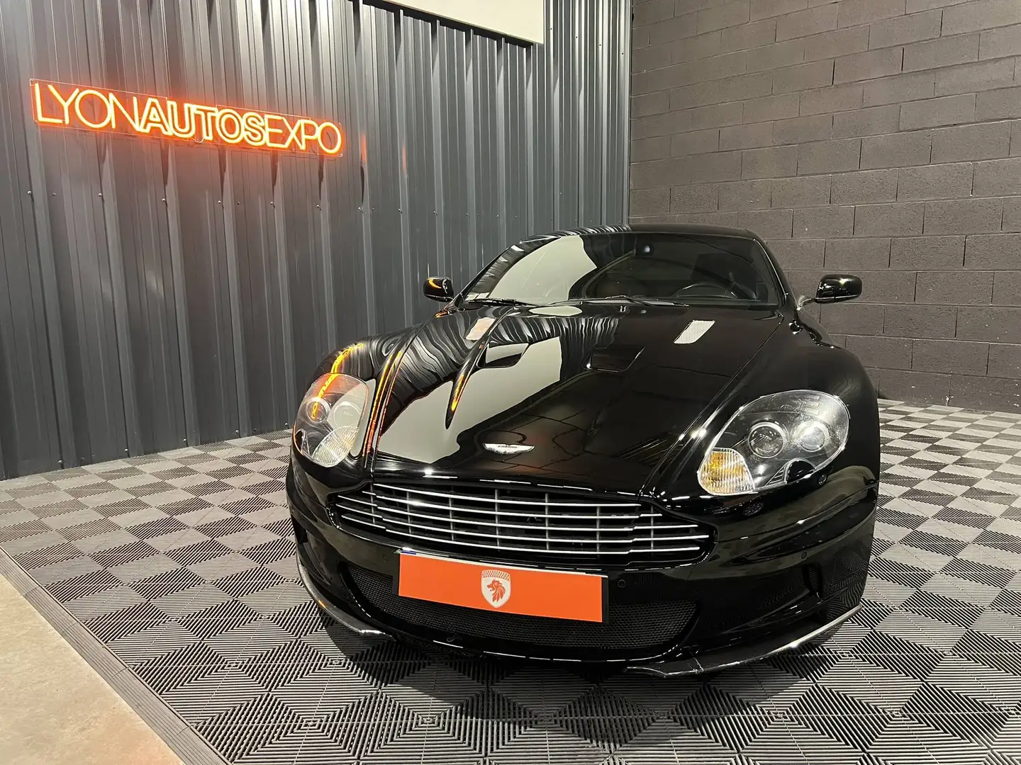 Aston Martin DBS 5.9 V12 517 Zwart - 2