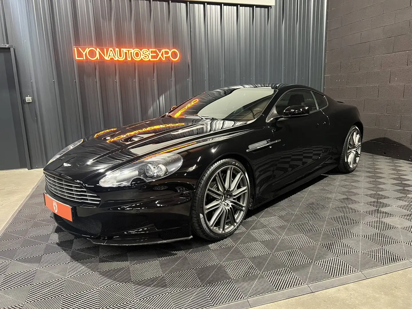 Aston Martin DBS 5.9 V12 517 Negro - 1