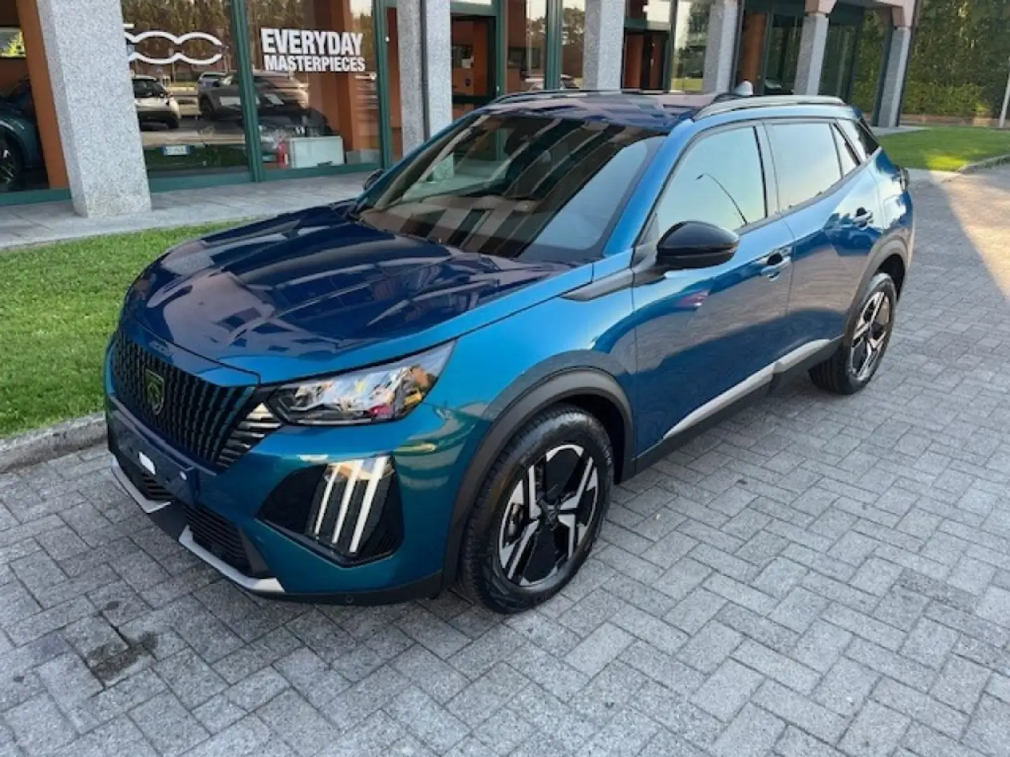 Peugeot 2008 Hybrid 145 e-DCS6 Allure KM 0 PRONTA CONSEGNA Blu/Azzurro - 1