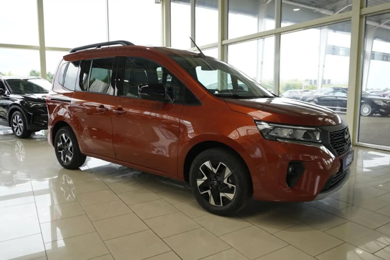 Nissan Townstar Tekna DIG-T 130 Navi/Leder/LED/Kamera    ** Naranja - 2