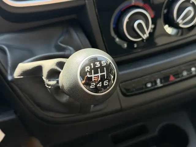Fiat Ducato view 14