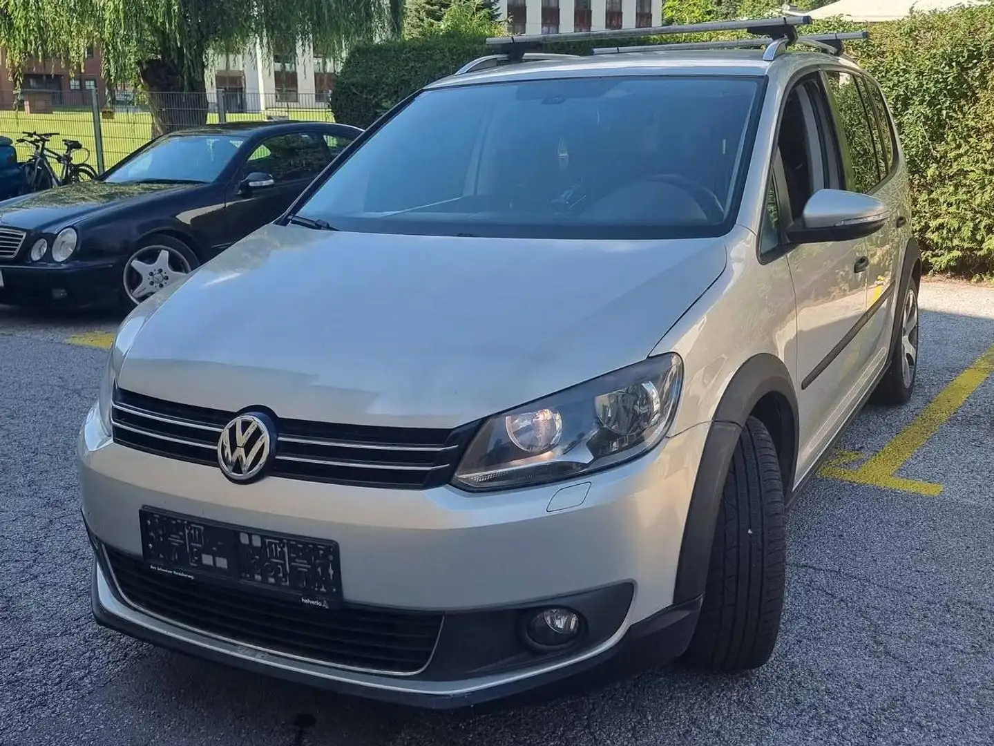 Volkswagen Touran Touran Cross mit Pickel , 7 Sitzer Silber - 2
