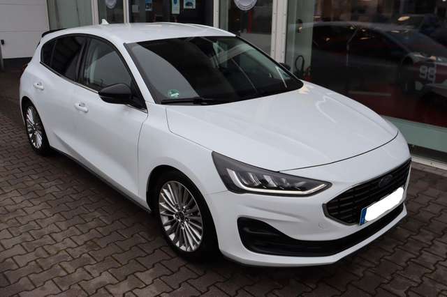 Ford Focus Titanium STYLE LED 17" LMF Kamera GARANTIE