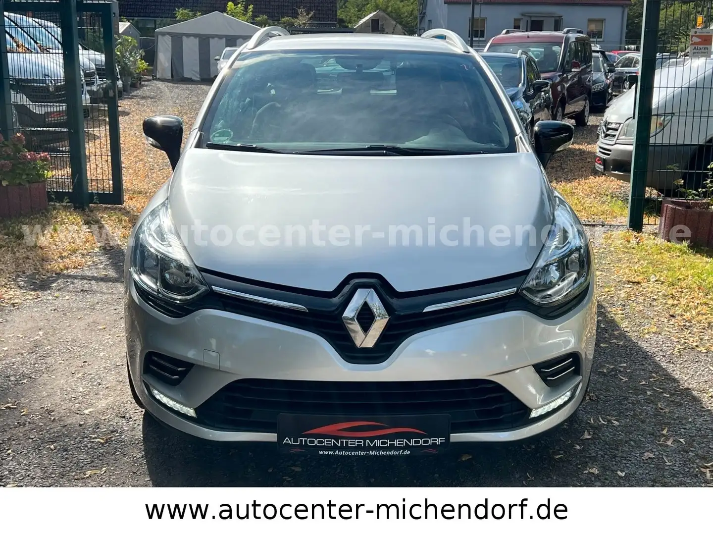 Renault Clio IV Grandtour Limited*Tüv Neu* Silber - 2