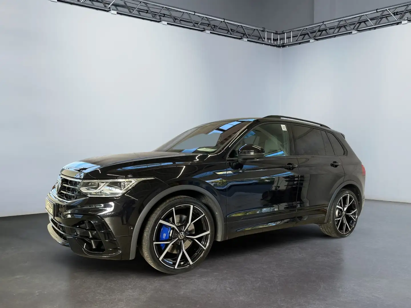 Volkswagen Tiguan R 2.0 TSI DSG 4x4 BlackStyle Winterpaket Schwarz - 2