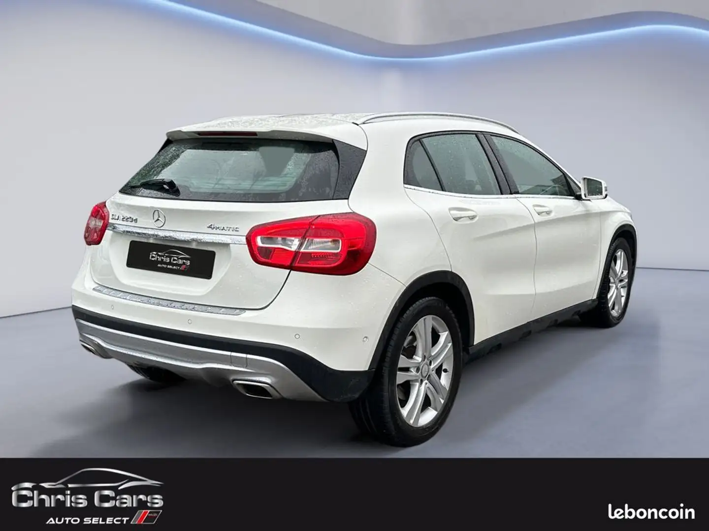 Mercedes-Benz GLA 220 Mercedes GLA 220 d Sensation 4Matic 7G-DCT Garantie 12 mois Wit - 2