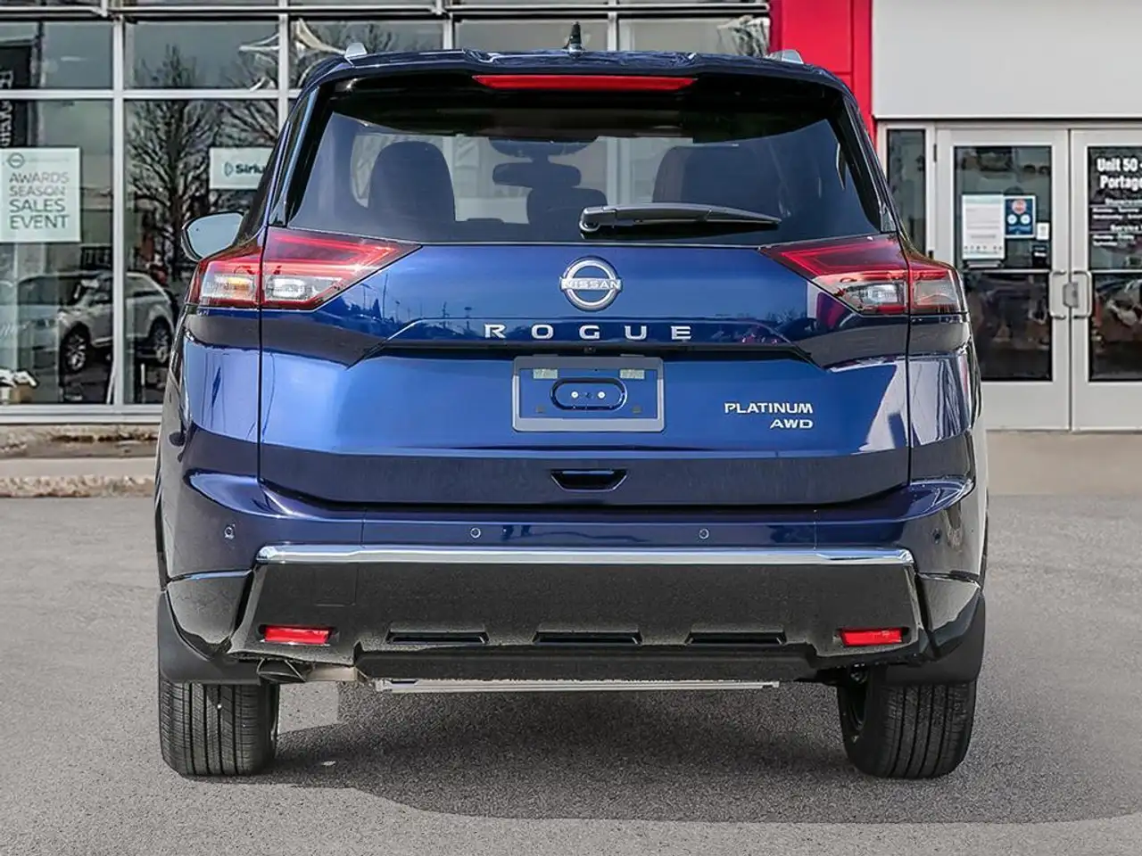 Nissan Rogue снимка Nissan Rogue