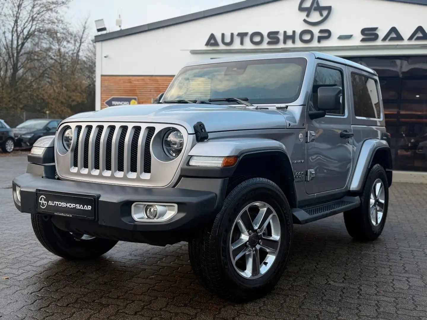 Jeep Wrangler JL Unlimited Sahara Alpine Prem/CAM/SHZ Grau - 2