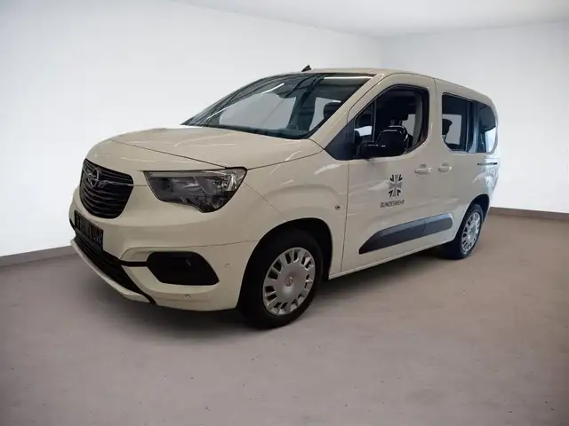 Opel Combo Life view 3