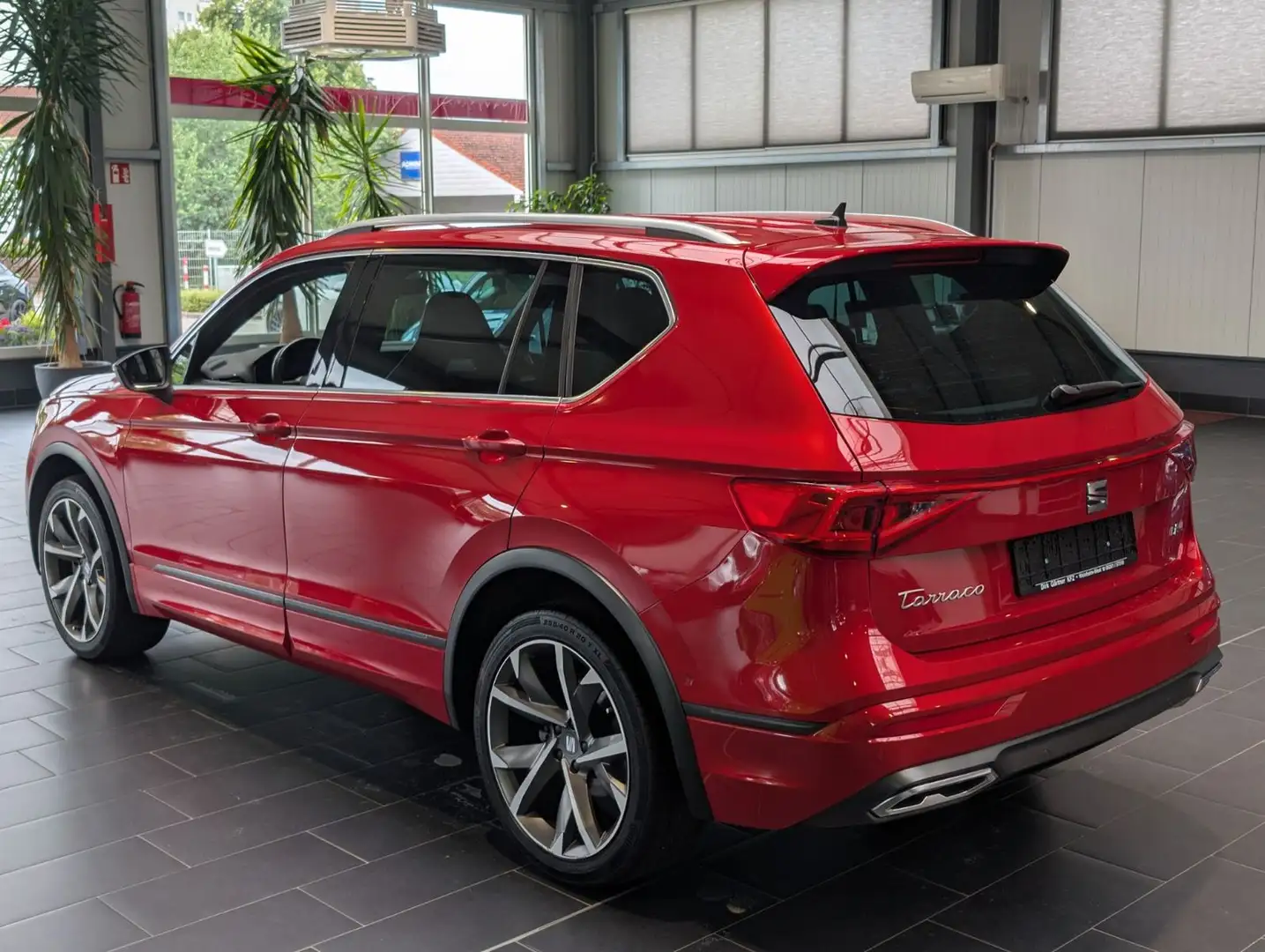 SEAT Tarraco 2.0 TDI 4Drive DSG SCR FR 7-Sitze Beats Rot - 2