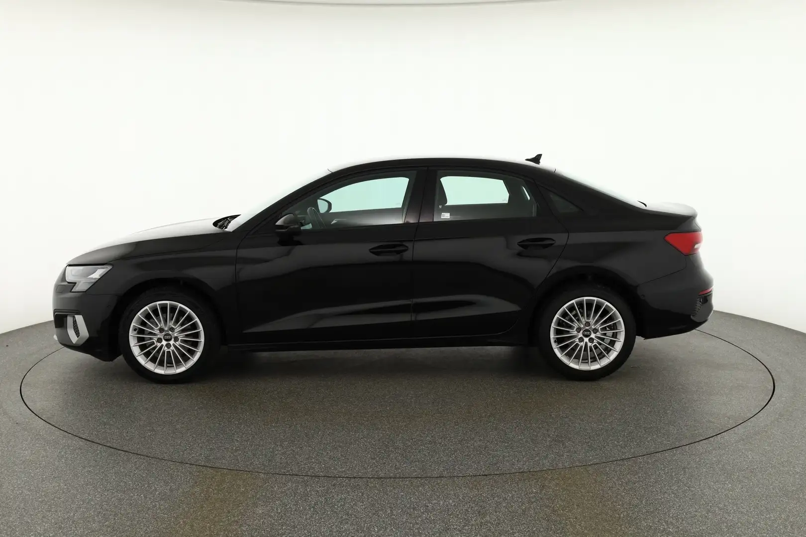 Audi A3 30 TFSI LED LED Navi App-Connect Sitzheizung Noir - 2